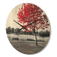 DesignArt 'Crveno stablo preko jednobojne klupe za park' Moderni drveni zidni sat